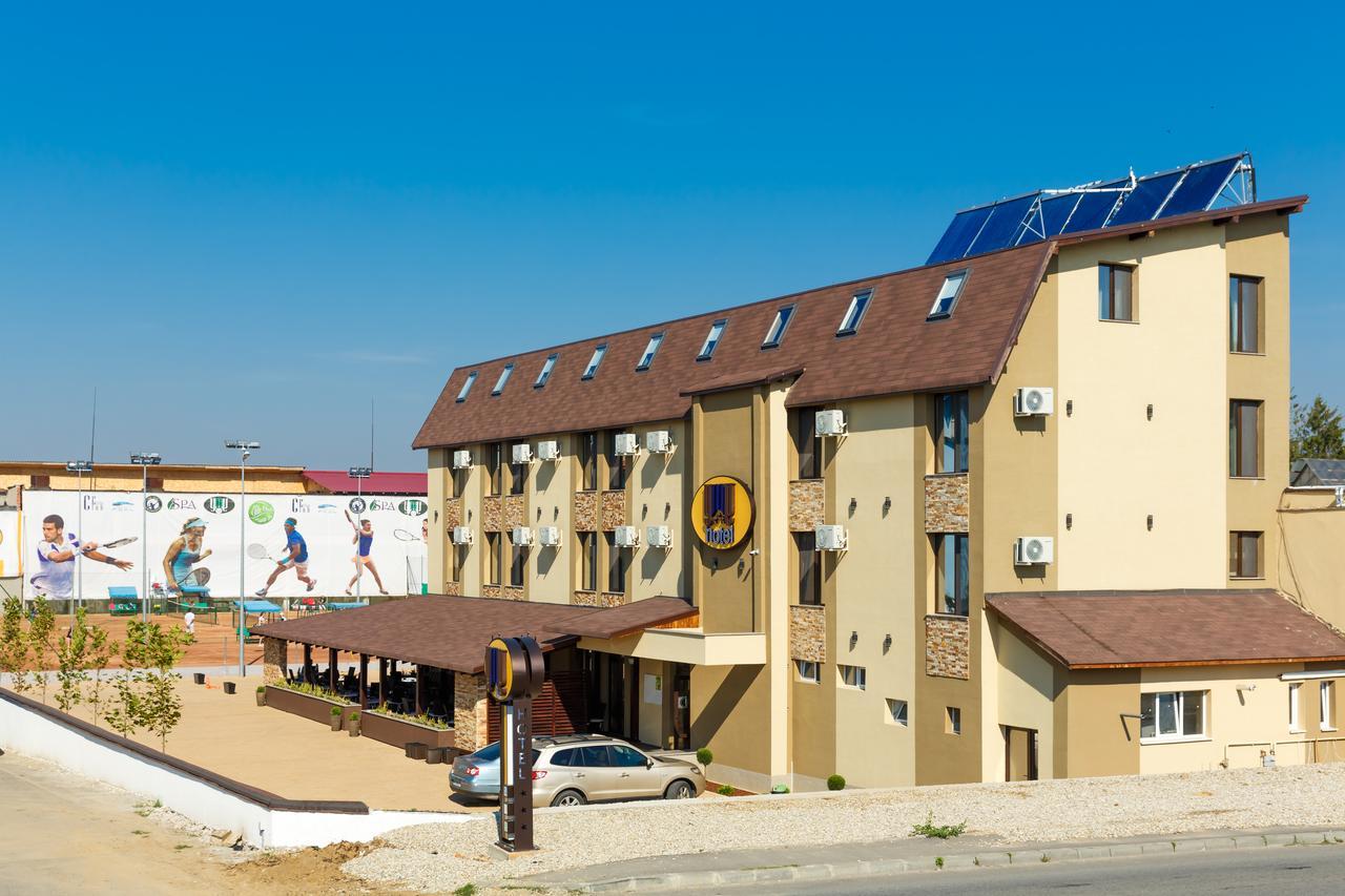 Ymy Hotels Targu Jiu Bagian luar foto