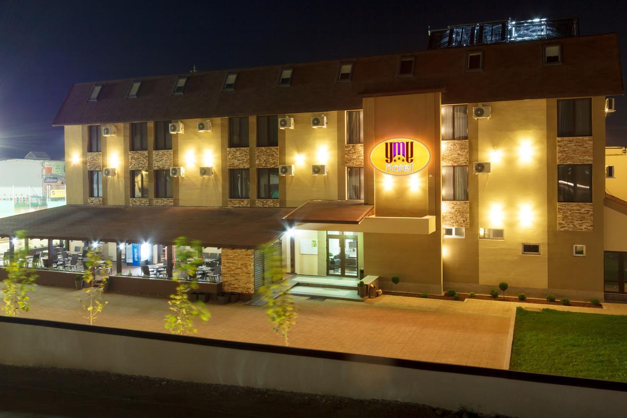 Ymy Hotels Targu Jiu Bagian luar foto