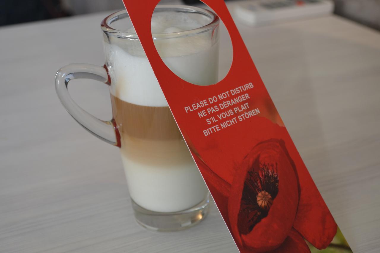 Ymy Hotels Targu Jiu Bagian luar foto